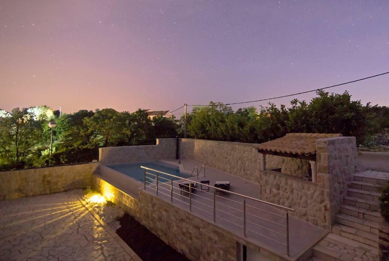 Apartment Moretic Gromaca Exterior foto